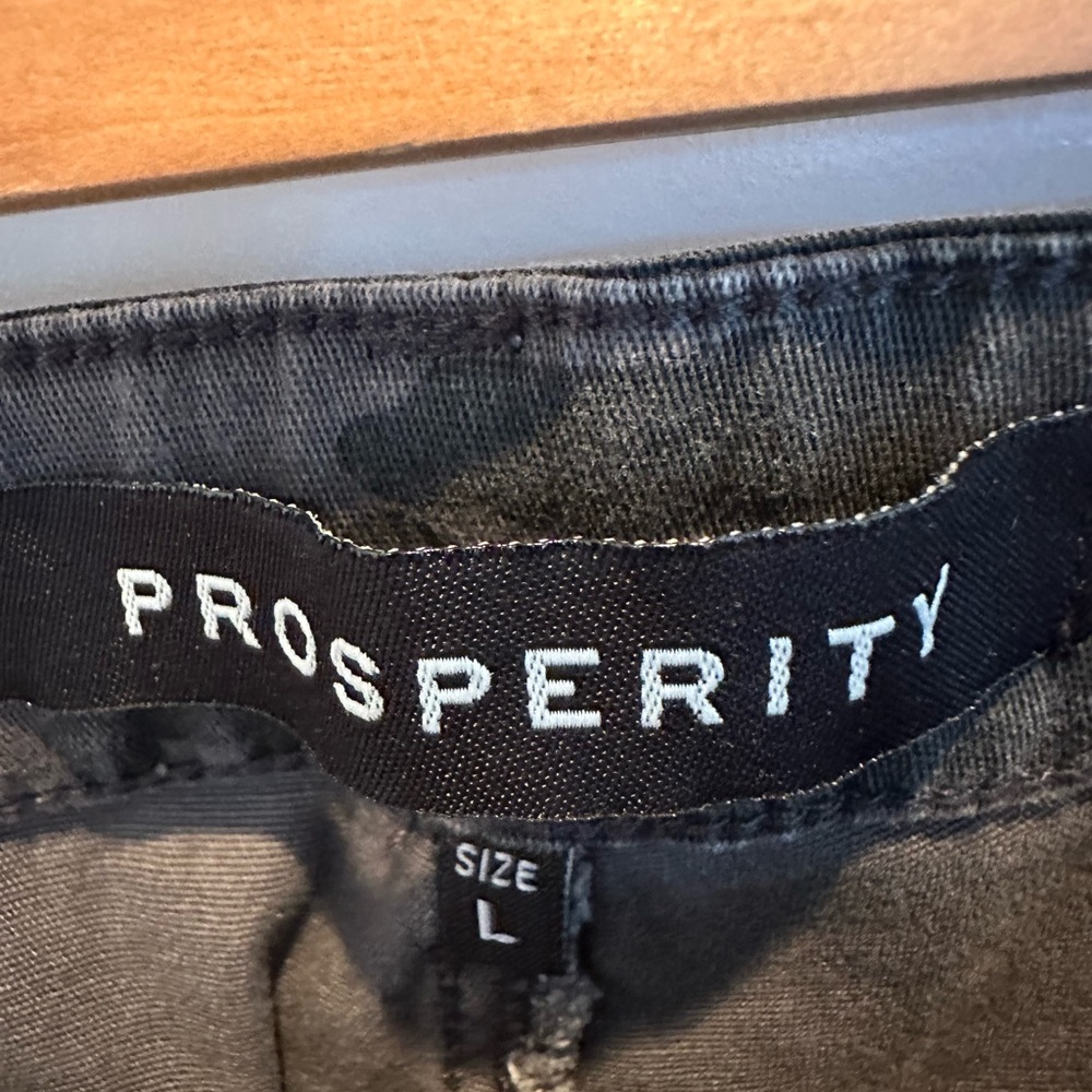 Prosperity Women's Camouflage Ankle Pants - Tags Off But Never Worn - Picture 10 of 10